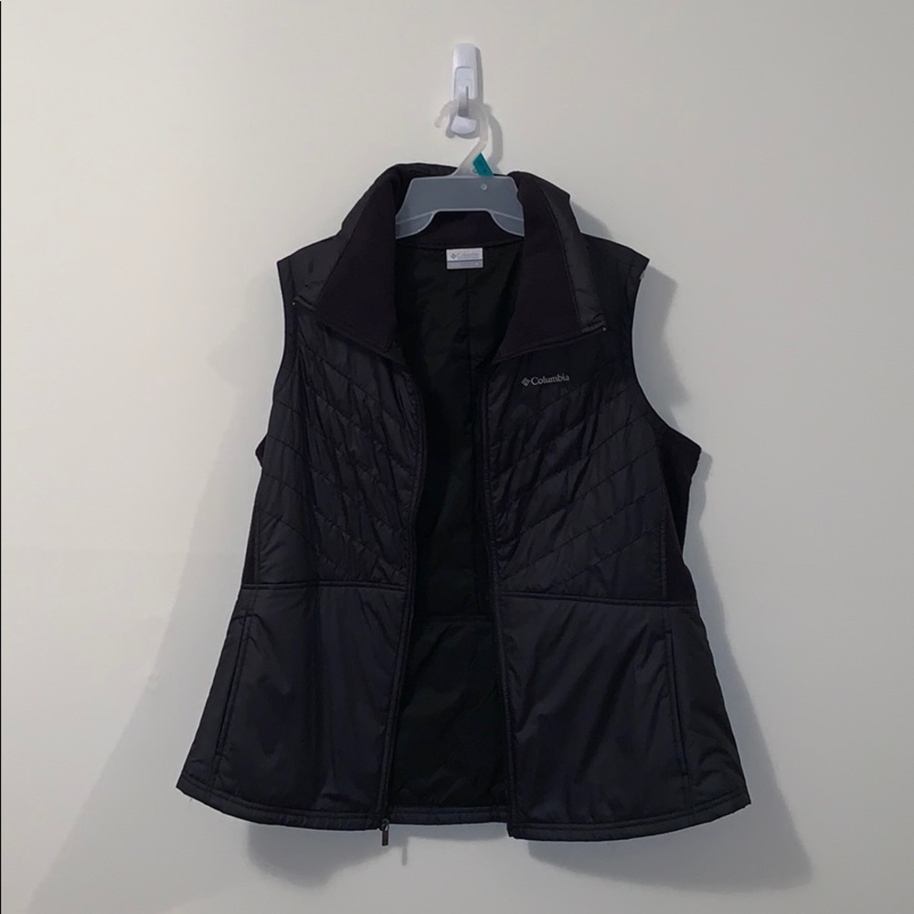 Columbia Vest